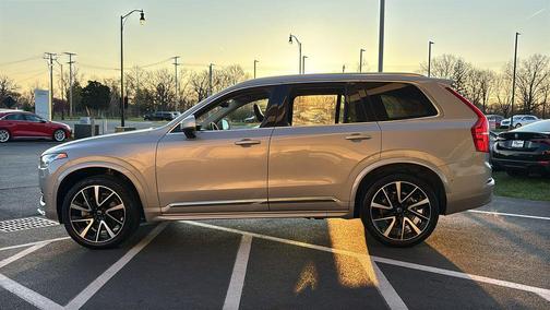 Silver Dawn Metallic 2023 Volvo XC90 B6 Plus 6-Seater