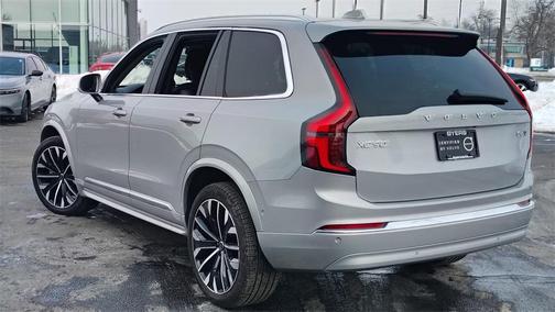 2025 Volvo XC90 B6 Plus 7-Seater