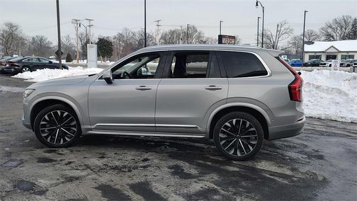 2025 Volvo XC90 B6 Plus 7-Seater