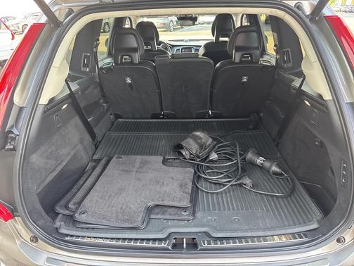 2021 Volvo XC90 Recharge Plug-In Hybrid T8 Inscription 7 Passenger