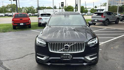 Onyx Black Metallic 2023 Volvo XC90 B6 Plus 7-Seater