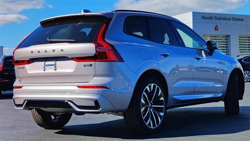 2026 Volvo XC60 B5 Ultra