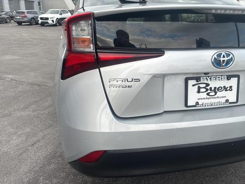 2020 Toyota Prius XLE