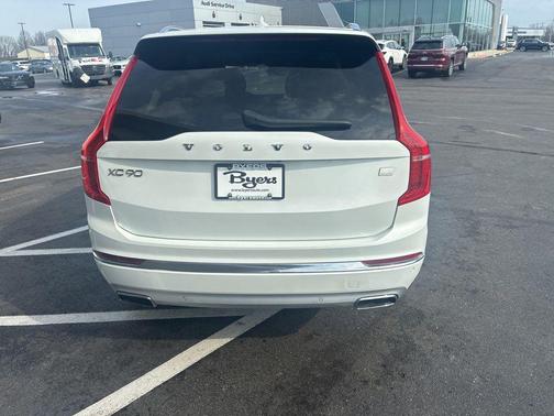 2021 Volvo XC90 Recharge Plug-In Hybrid T8 Inscription 7 Passenger