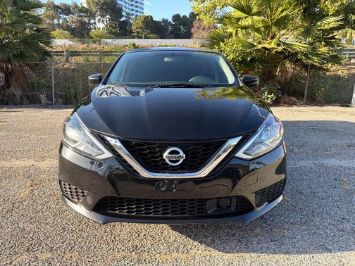 Super Black 2019 Nissan Sentra SV
