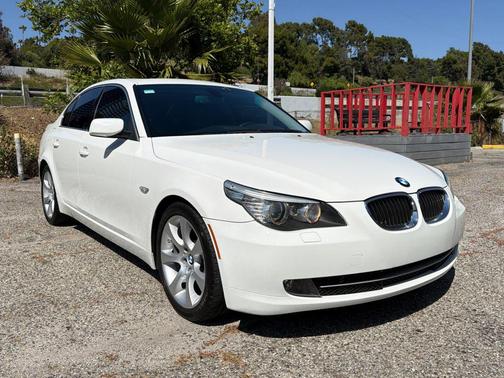 Alpine White 2008 BMW 535 535i Sedan 4D