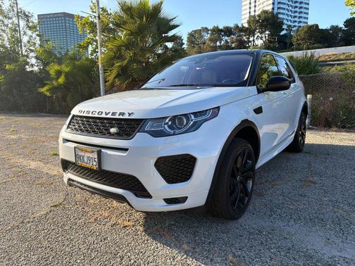 White 2018 Land Rover Discovery Sport HSE
