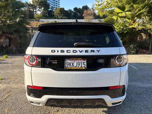 White 2018 Land Rover Discovery Sport HSE