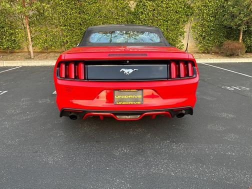 2017 Ford Mustang EcoBoost Premium