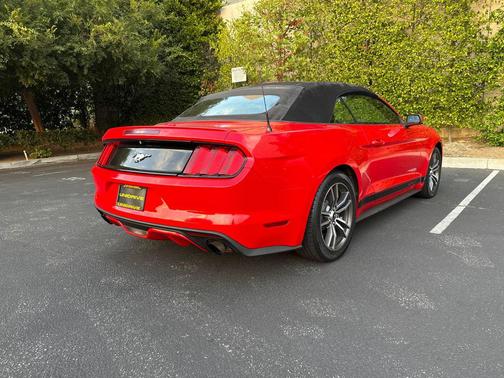 2017 Ford Mustang EcoBoost Premium