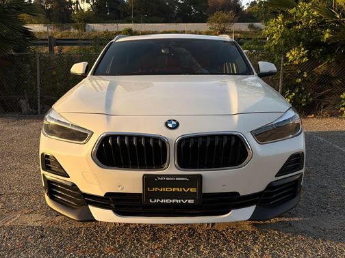 Alpine White 2023 BMW X2 sDrive28i