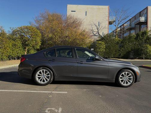 2018 BMW 320 i