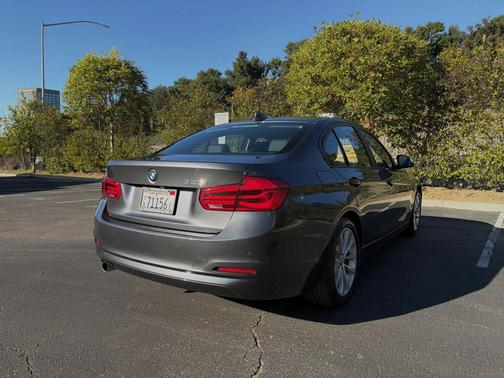 2018 BMW 320 i