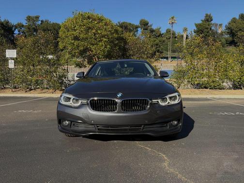 2018 BMW 320 i