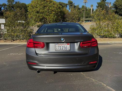 2018 BMW 320 i