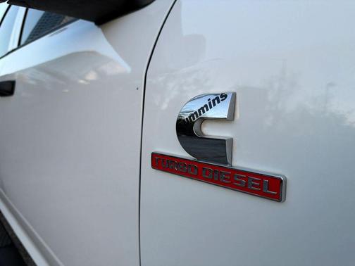 2025 RAM 3500 Tradesman Crew Cab 4x4 8' Box