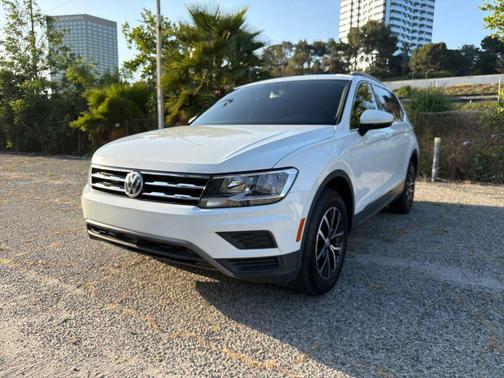 White 2021 Volkswagen Tiguan 2.0T SE