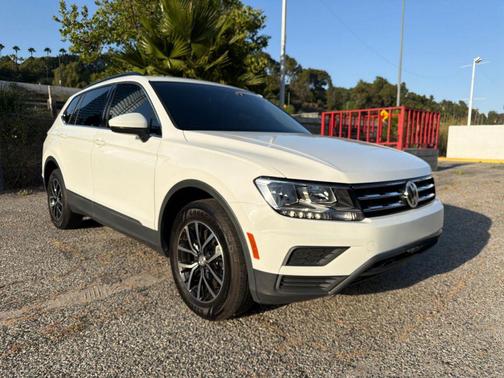 White 2021 Volkswagen Tiguan 2.0T SE