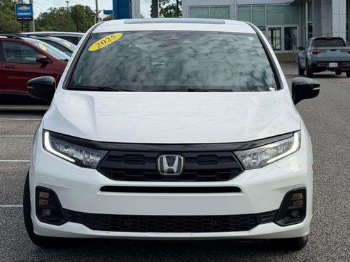 Crystal Black Pearl 2025 Honda Odyssey Sport-L