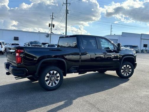 2026 Chevrolet Silverado 2500 Custom