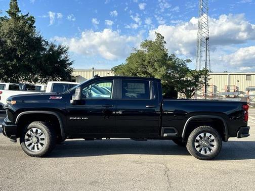 2026 Chevrolet Silverado 2500 Custom