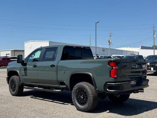 Cypress Gray 2026 Chevrolet Silverado 2500 Crew Cab, Standard Bed, XR2, 4WD