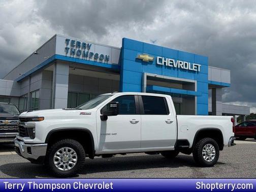 Summit White 2025 Chevrolet Silverado 2500 LT