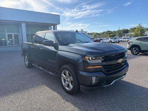 Graphite Metallic 2017 Chevrolet Silverado 1500 2LT
