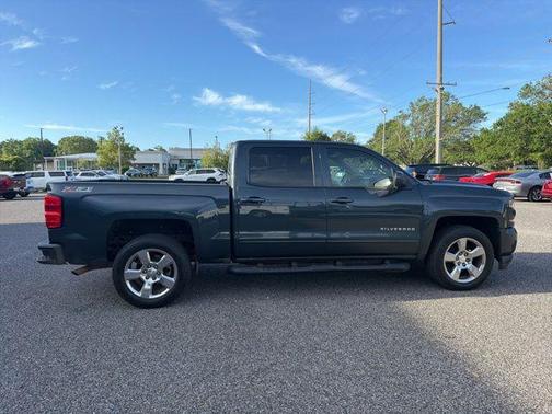 Graphite Metallic 2017 Chevrolet Silverado 1500 2LT