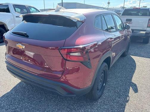 2024 Chevrolet Trax LS
