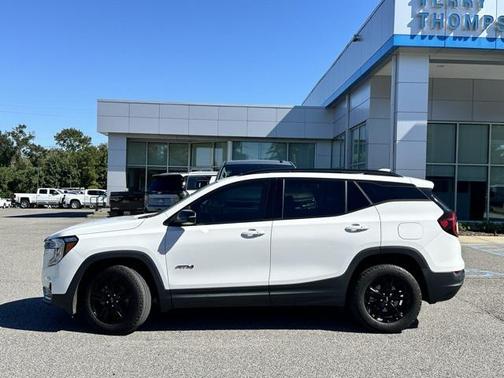 2022 GMC Terrain AWD AT4