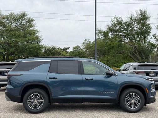 Lakeshore Blue Metallic 2026 Chevrolet Traverse LT