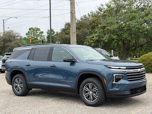 Lakeshore Blue Metallic 2026 Chevrolet Traverse LT