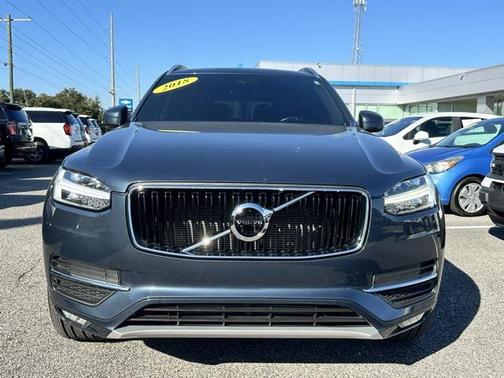 2018 Volvo XC90 T6 Momentum