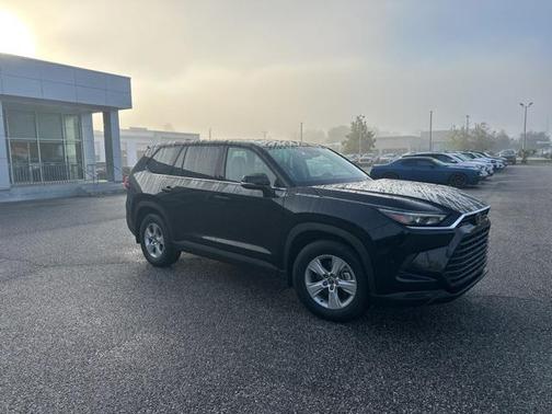 2025 Toyota Highlander LE