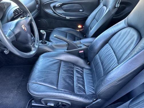 2004 Porsche 911 Carrera 4S