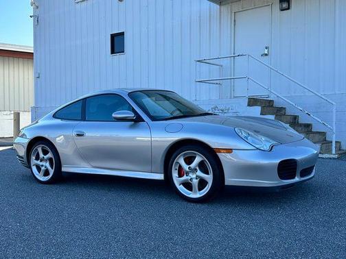 2004 Porsche 911 Carrera 4S