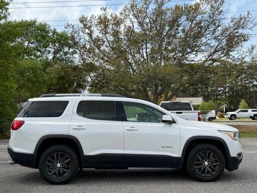 White Frost Tricoat 2019 GMC Acadia SLT-1