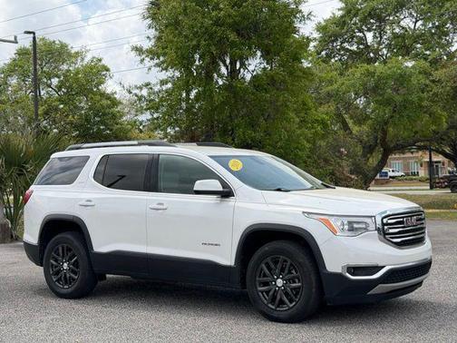 White Frost Tricoat 2019 GMC Acadia SLT-1