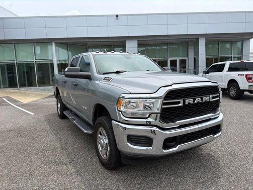 Billet Silver Metallic Clearcoat 2022 RAM 2500 Tradesman Crew Cab 4x4 6'4' Box