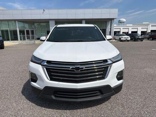 Summit White 2023 Chevrolet Traverse LT Leather
