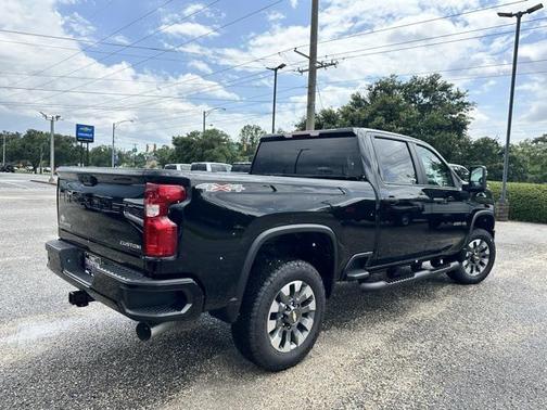 2025 Chevrolet Silverado 2500 Custom