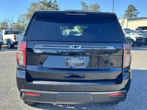 2022 Chevrolet Suburban 4WD Z71