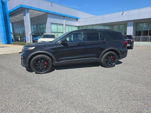 2023 Ford Explorer ST