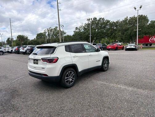 White Clearcoat 2019 Jeep Compass Latitude
