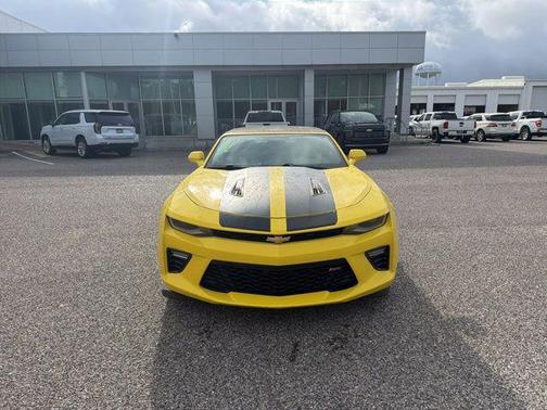 Bright Yellow 2017 Chevrolet Camaro 1SS