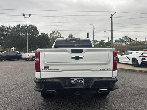 2022 Chevrolet Silverado 1500 Custom Trail Boss