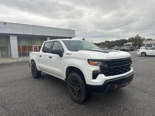 2022 Chevrolet Silverado 1500 Custom Trail Boss