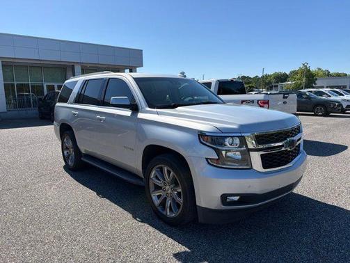 Silver Ice Metallic 2018 Chevrolet Tahoe LT