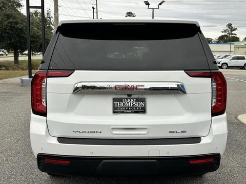 2022 GMC Yukon XL SLE